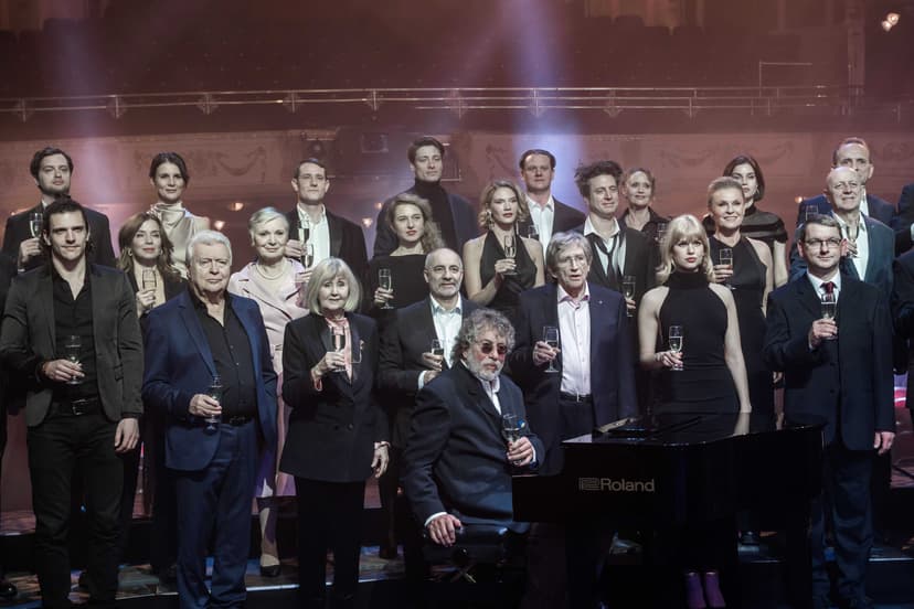 Szilveszteri Himnusz a 130 éves Vígszínház társulatával