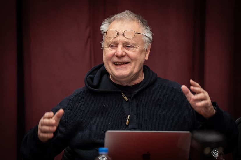 Elkezdődtek Az államtitkár úr próbái