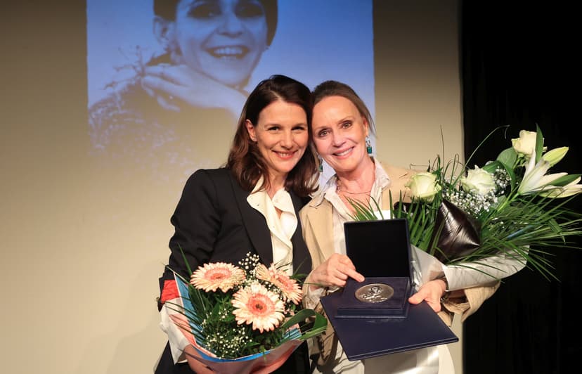 Nagy-Kálózy Eszter kapta a Psota Irén-díjat