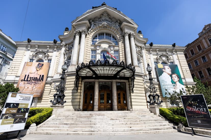 Indul a márciusi jegyértékesítés