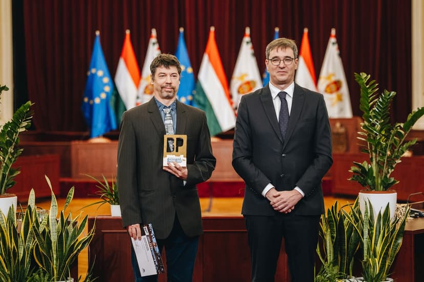 Wiesmeyer Erik, a Vígszínház ügyelője Budapest Hőse lett!