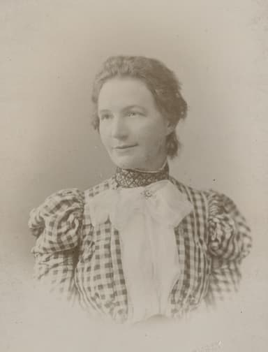 Nikó Lina
